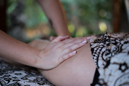 massage-hands- ikatan Spa Noosa Sunshine Coast Best Spa Noosa and Queensland for massage