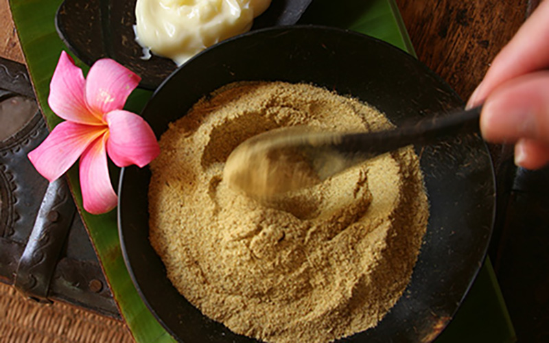 exfoliations, body scrub, ikatan Spa Noosa body treatments, best spa noosa, noosa day spa treatments, organic body treatments, sunshine coast day spa